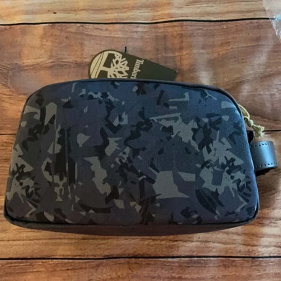 Timberland Camo Canvas Dopp Kit, NWT - Picture 7 of 7